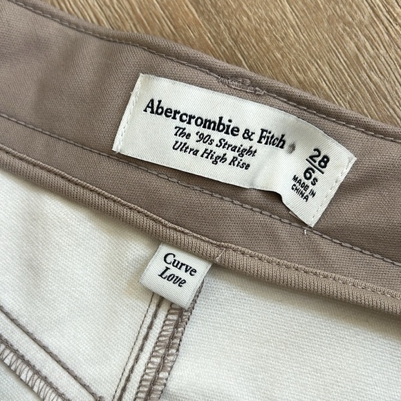 Abercrombie & Fitch 90’s Straight Ultra High Rise Curve Vegan Patent 28 6s 26 2s - Picture 10 of 12